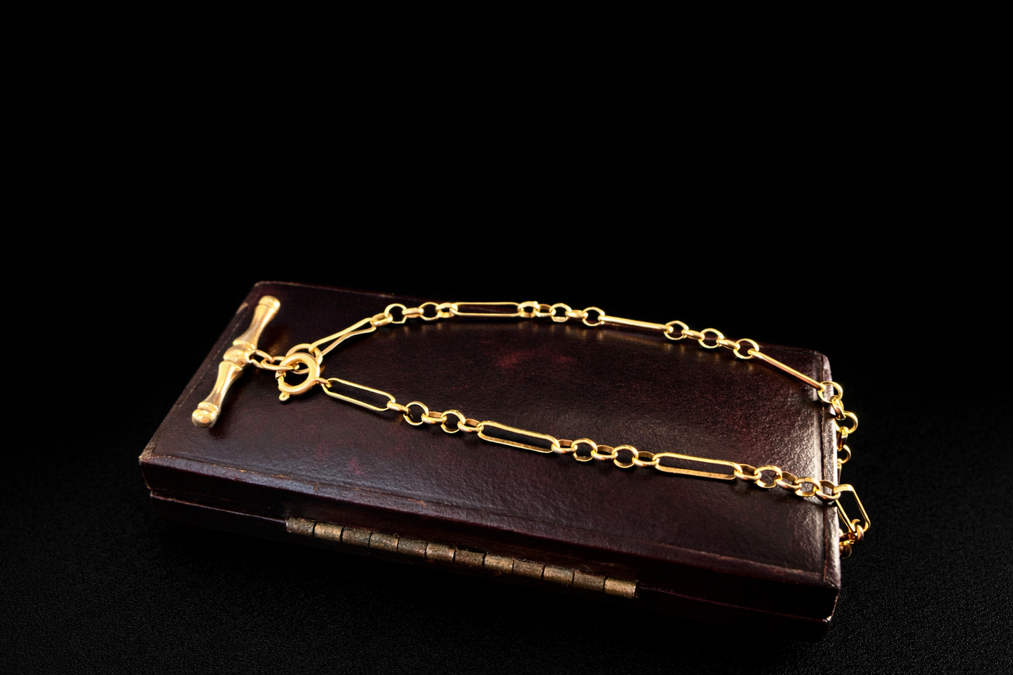 Gold antique Albert chain bracelet with T-Bar