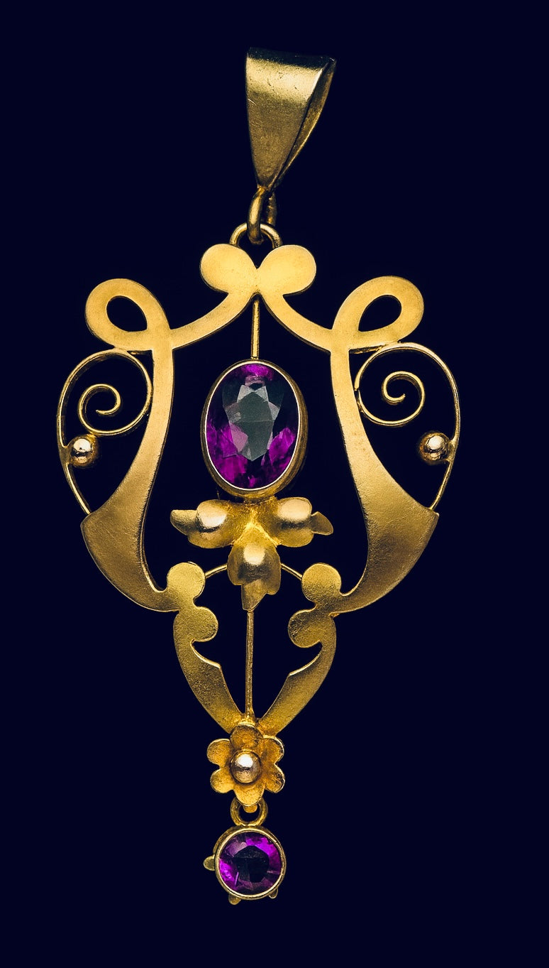 Art Nouveau revival pendant