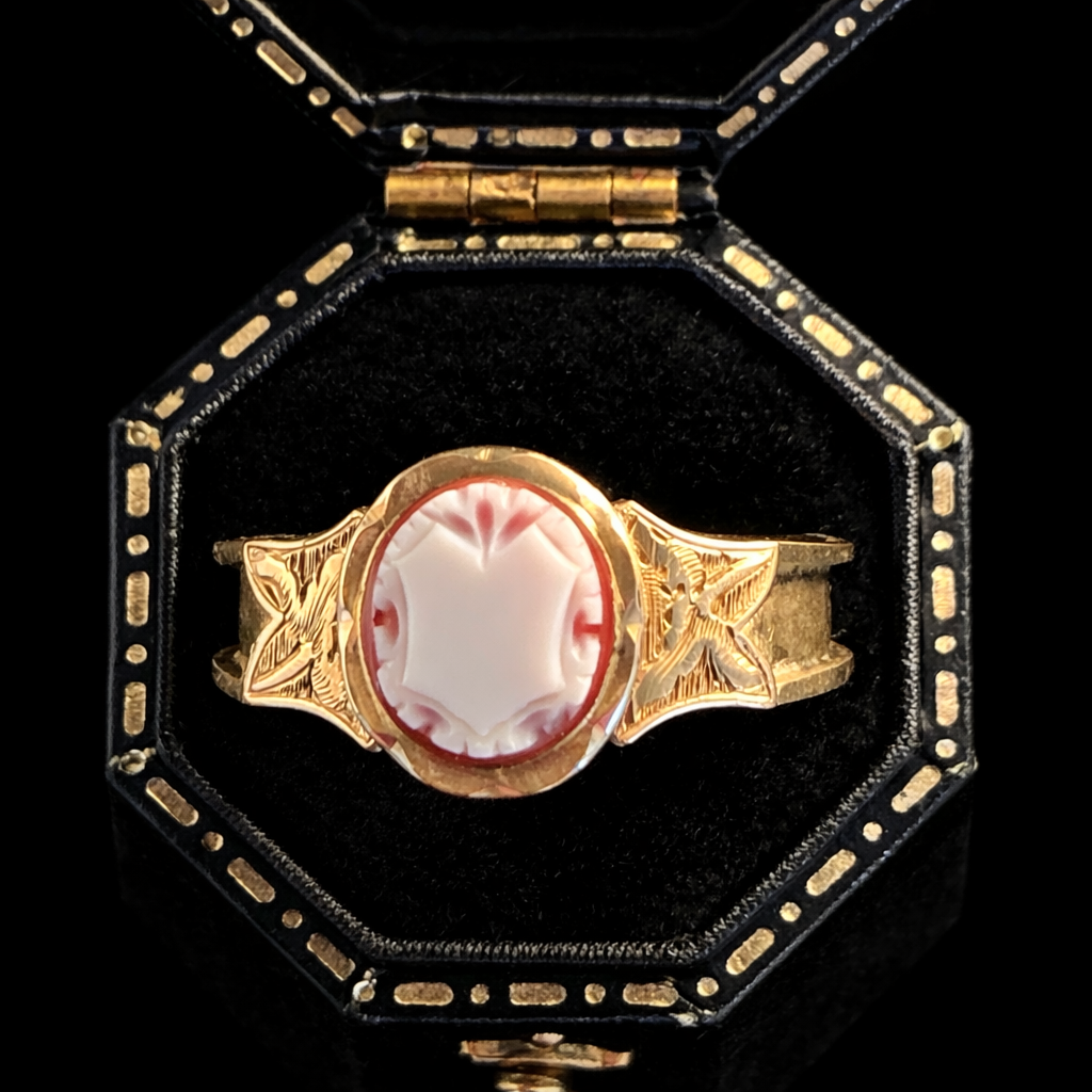 Gold Victorian signet ring