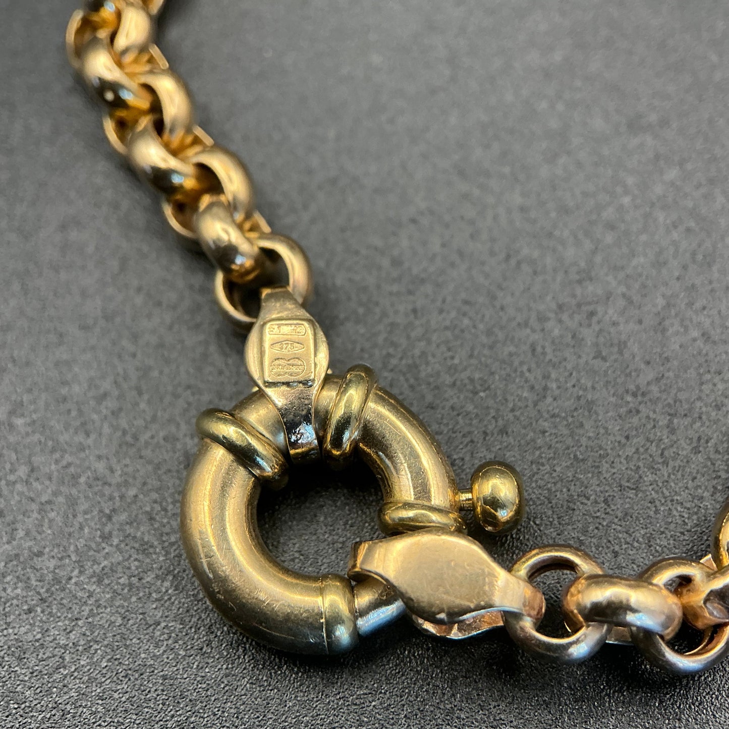 Bracelet - Cool chunky late Victorian bracelet with curb-link or belcher link.