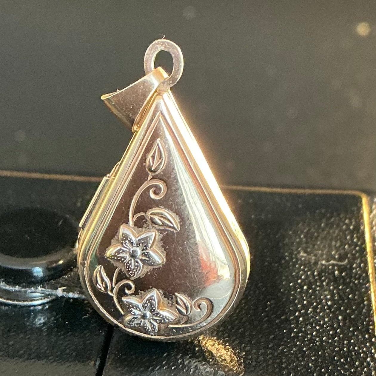 Gold Pear shaped locket