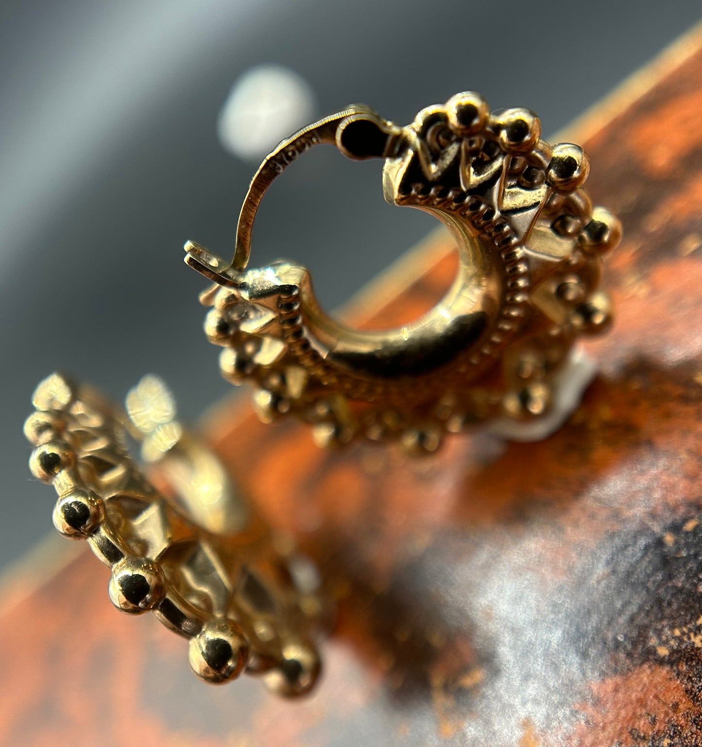 Vintage 9kt Gold earrings