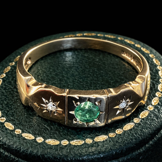Victoria emerald and diamond ring